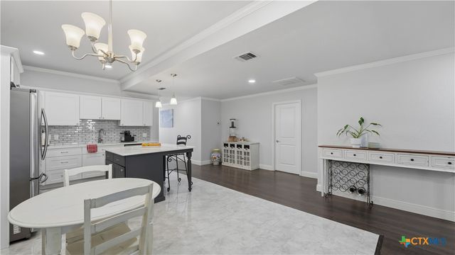 734 Summerwood Drive, New Braunfels, TX 78130