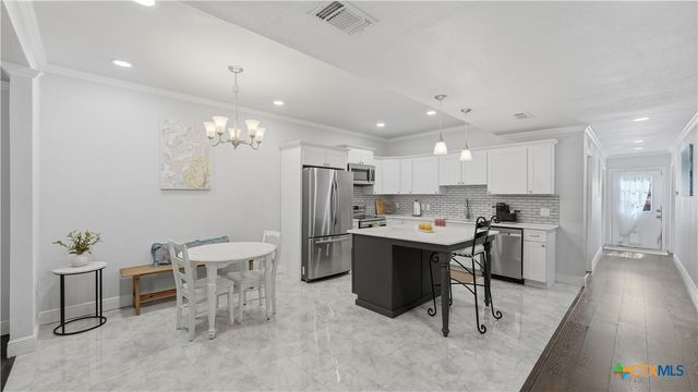 734 Summerwood Drive, New Braunfels, TX 78130