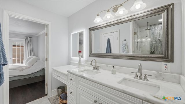 734 Summerwood Drive, New Braunfels, TX 78130