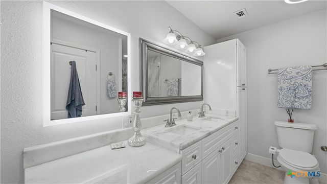 734 Summerwood Drive, New Braunfels, TX 78130