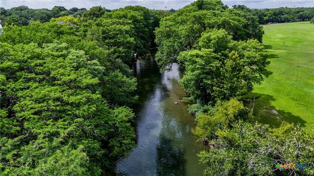734 Summerwood Drive, New Braunfels, TX 78130
