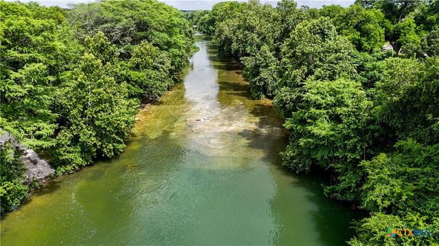 734 Summerwood Drive, New Braunfels, TX 78130