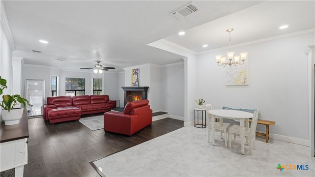 734 Summerwood Drive, New Braunfels, TX 78130