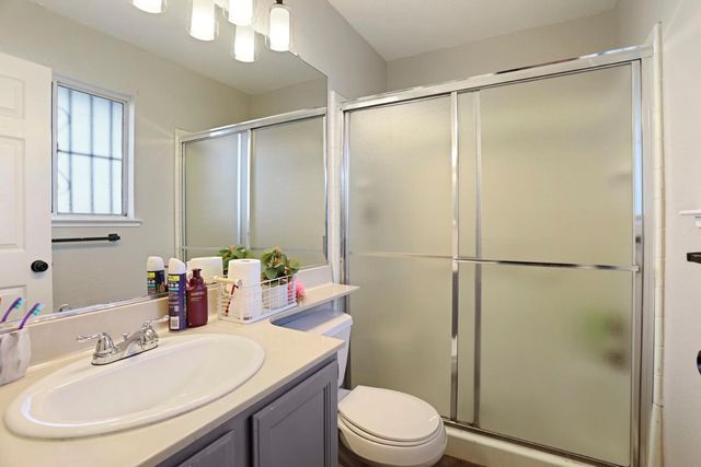 2701 Maplewood St, Stockton, CA 95210