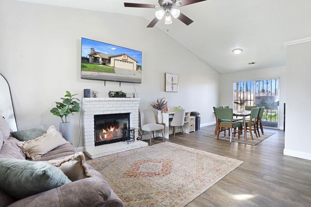 2701 Maplewood St, Stockton, CA 95210