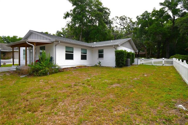 2898 ALAMEDA DEL NORTE, Eustis, FL 32726