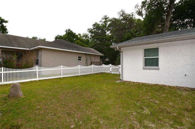 2898 ALAMEDA DEL NORTE, Eustis, FL 32726
