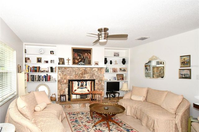2898 ALAMEDA DEL NORTE, Eustis, FL 32726