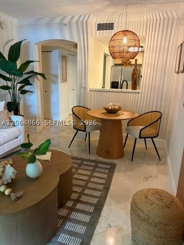 2951 S Bayshore Dr 212, Miami, FL 33133