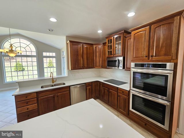 5313 COUNTRYSIDE DR, Kinzers, PA 17535