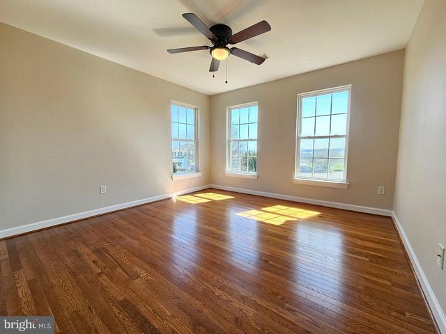 5313 COUNTRYSIDE DR, Kinzers, PA 17535