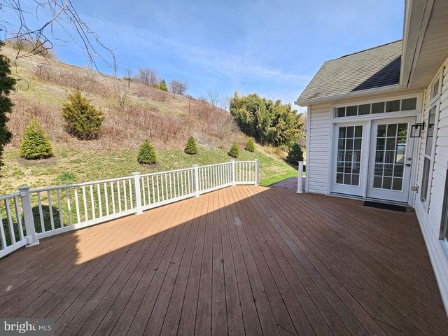 5313 COUNTRYSIDE DR, Kinzers, PA 17535