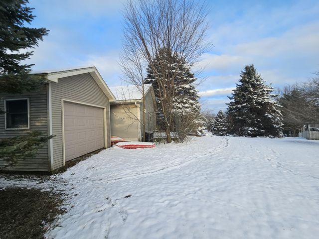 350 Mary Court, Hesperia Vlg, MI 49421