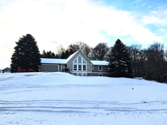 350 Mary Court, Hesperia Vlg, MI 49421