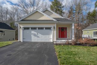 16 Currier Lane, Fremont, NH 03044
