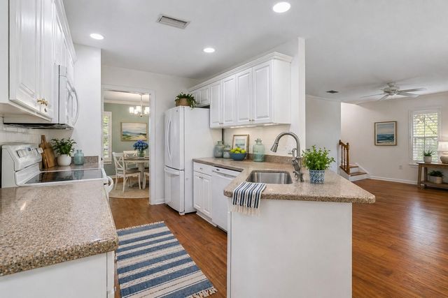 6414 23RD AVE DR W, Bradenton, FL 34209
