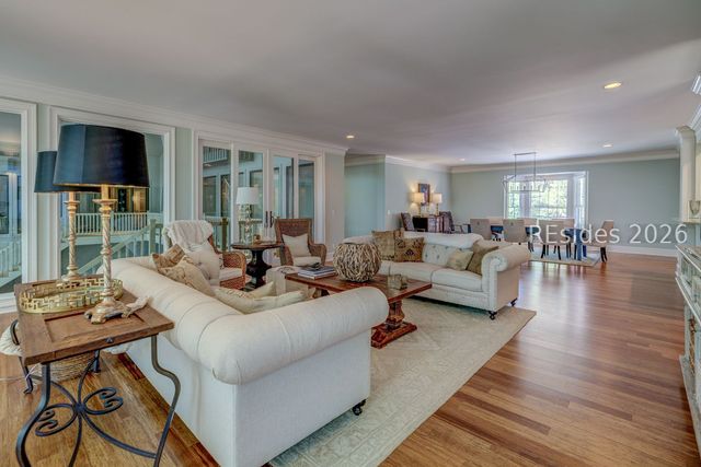 50 N Calibogue Cay Rd, Hilton Head Island, SC 29928