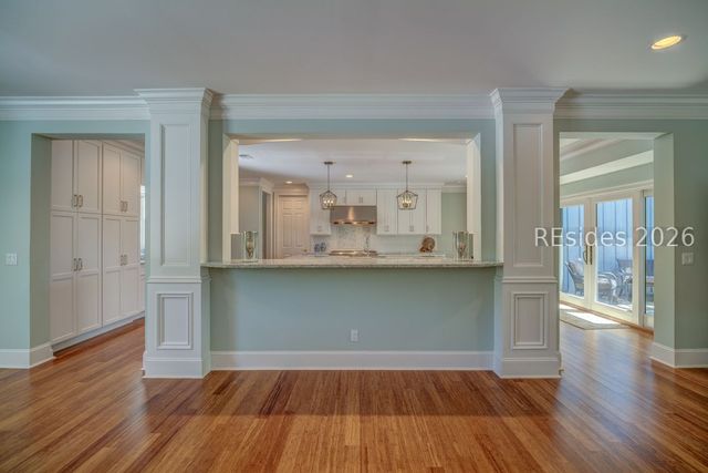 50 N Calibogue Cay Rd, Hilton Head Island, SC 29928