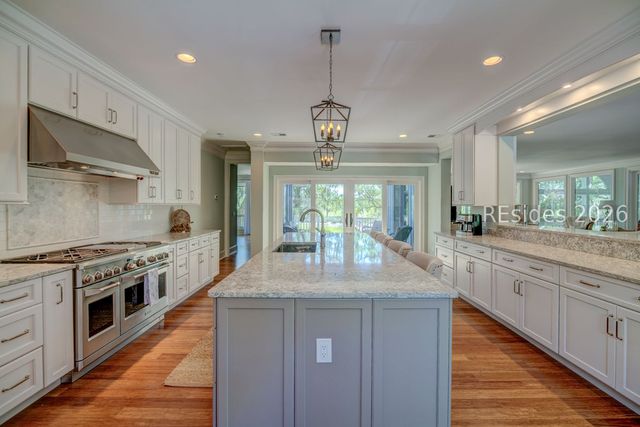 50 N Calibogue Cay Rd, Hilton Head Island, SC 29928