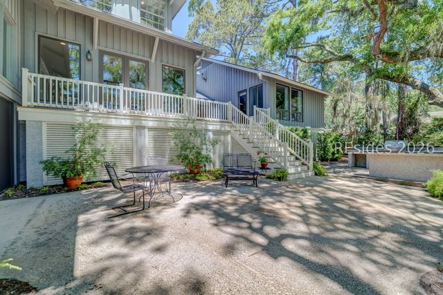 50 N Calibogue Cay Rd, Hilton Head Island, SC 29928