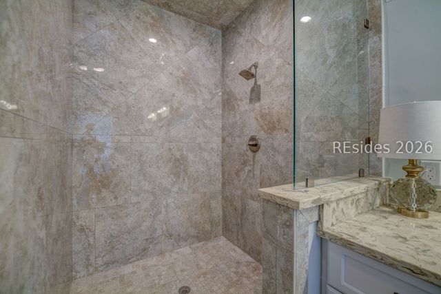 50 N Calibogue Cay Rd, Hilton Head Island, SC 29928