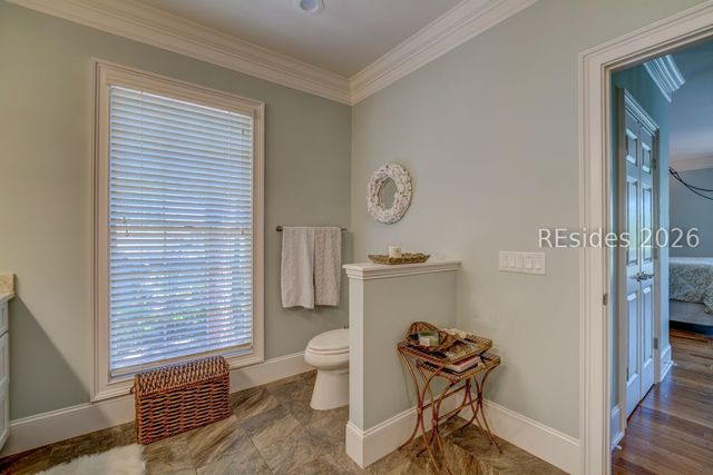 50 N Calibogue Cay Rd, Hilton Head Island, SC 29928