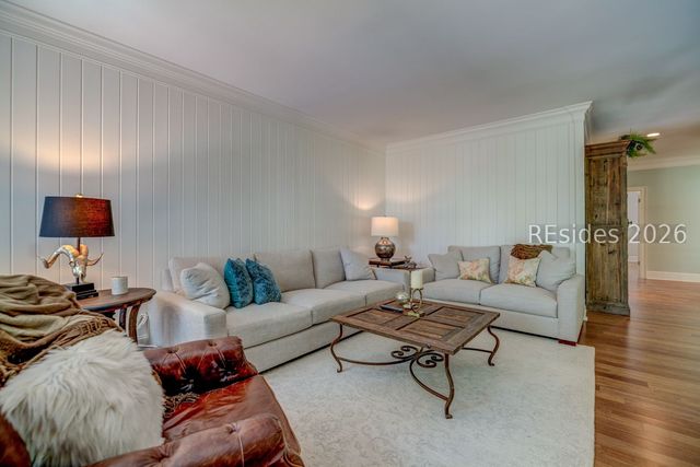 50 N Calibogue Cay Rd, Hilton Head Island, SC 29928