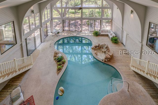 50 N Calibogue Cay Rd, Hilton Head Island, SC 29928