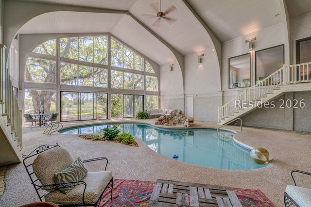 50 N Calibogue Cay Rd, Hilton Head Island, SC 29928