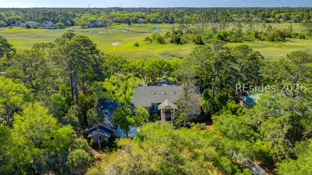 50 N Calibogue Cay Rd, Hilton Head Island, SC 29928
