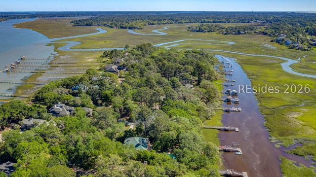 50 N Calibogue Cay Rd, Hilton Head Island, SC 29928