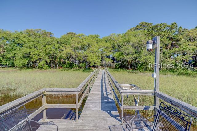 50 N Calibogue Cay Rd, Hilton Head Island, SC 29928