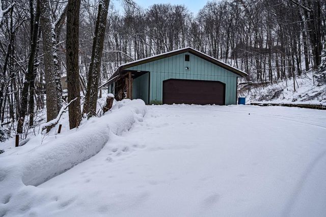 2548 Woodhaven Road, Eau Claire, WI 54703