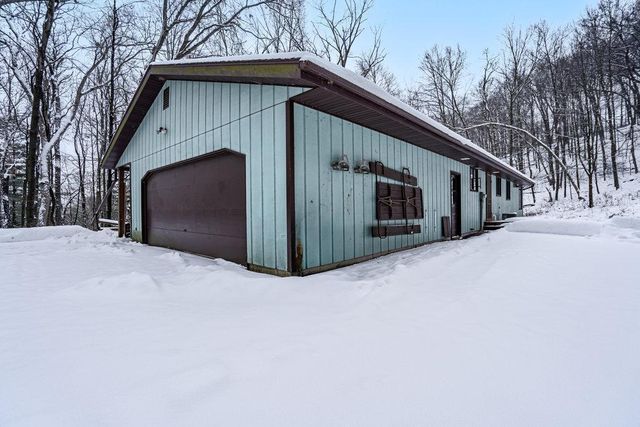 2548 Woodhaven Road, Eau Claire, WI 54703