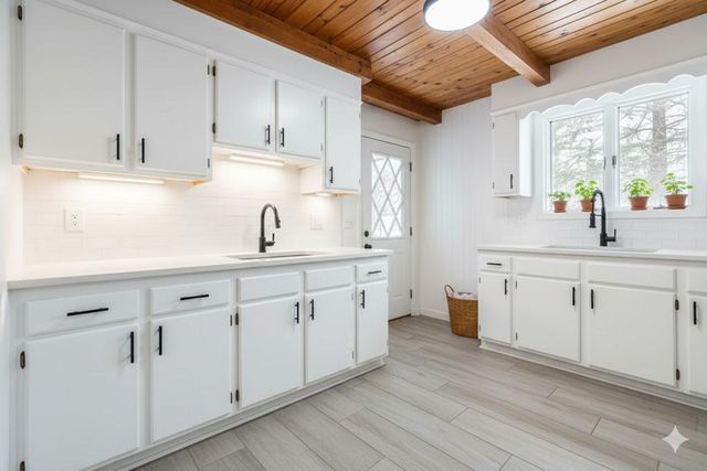 2548 Woodhaven Road, Eau Claire, WI 54703