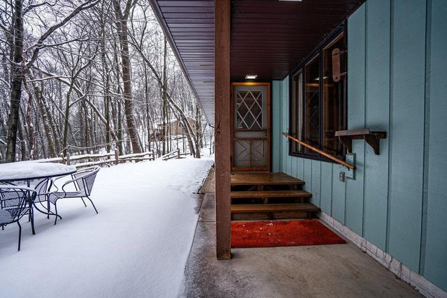 2548 Woodhaven Road, Eau Claire, WI 54703