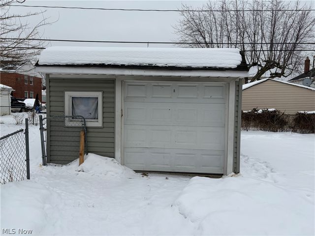 20890 Morris Avenue, Euclid, OH 44123