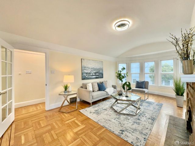 801 Vienna Street, San Francisco, CA 94112