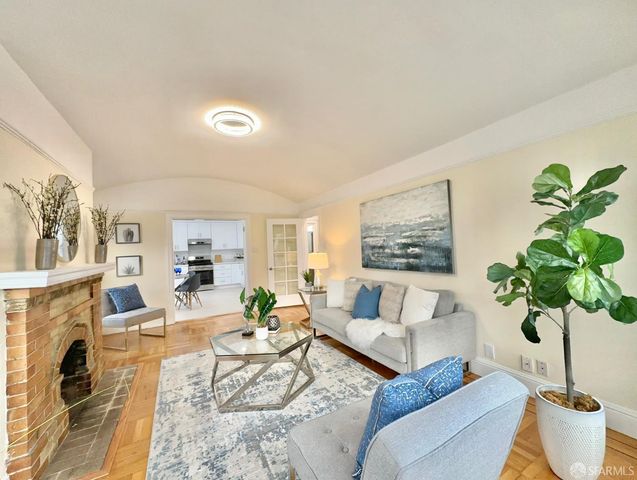 801 Vienna Street, San Francisco, CA 94112