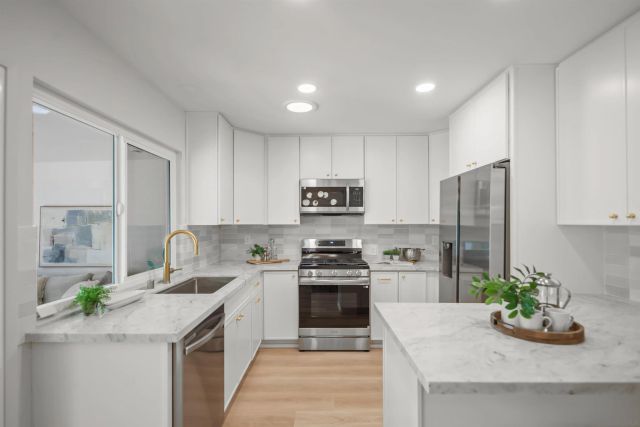 8715 Covina Cir, San Diego, CA 92126