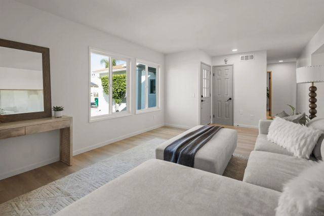 8715 Covina Cir, San Diego, CA 92126