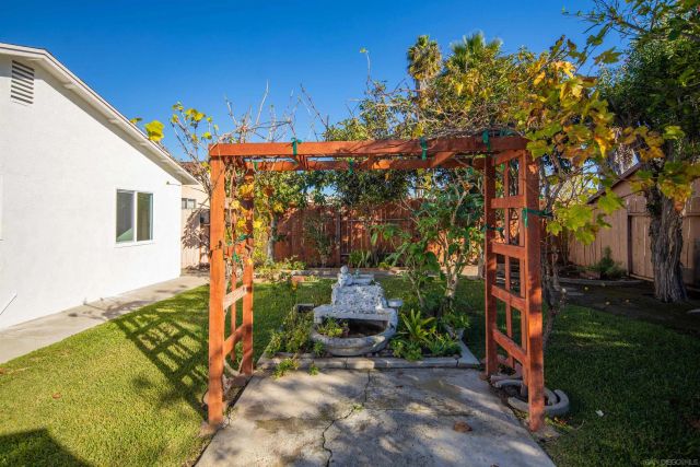 8715 Covina Cir, San Diego, CA 92126