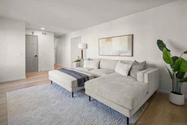 8715 Covina Cir, San Diego, CA 92126