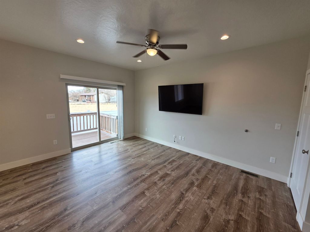 2867 Legacy Lane, Cody, WY 82414 photo 3