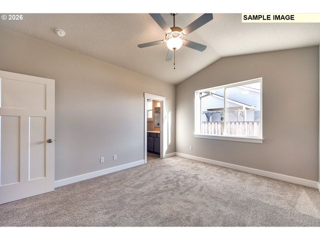 798 Ne Alderwood Dr 88, Estacada, OR 97023