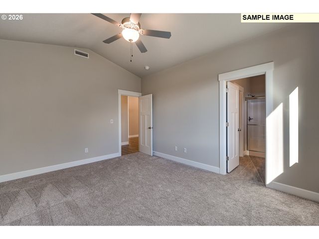 798 Ne Alderwood Dr 88, Estacada, OR 97023