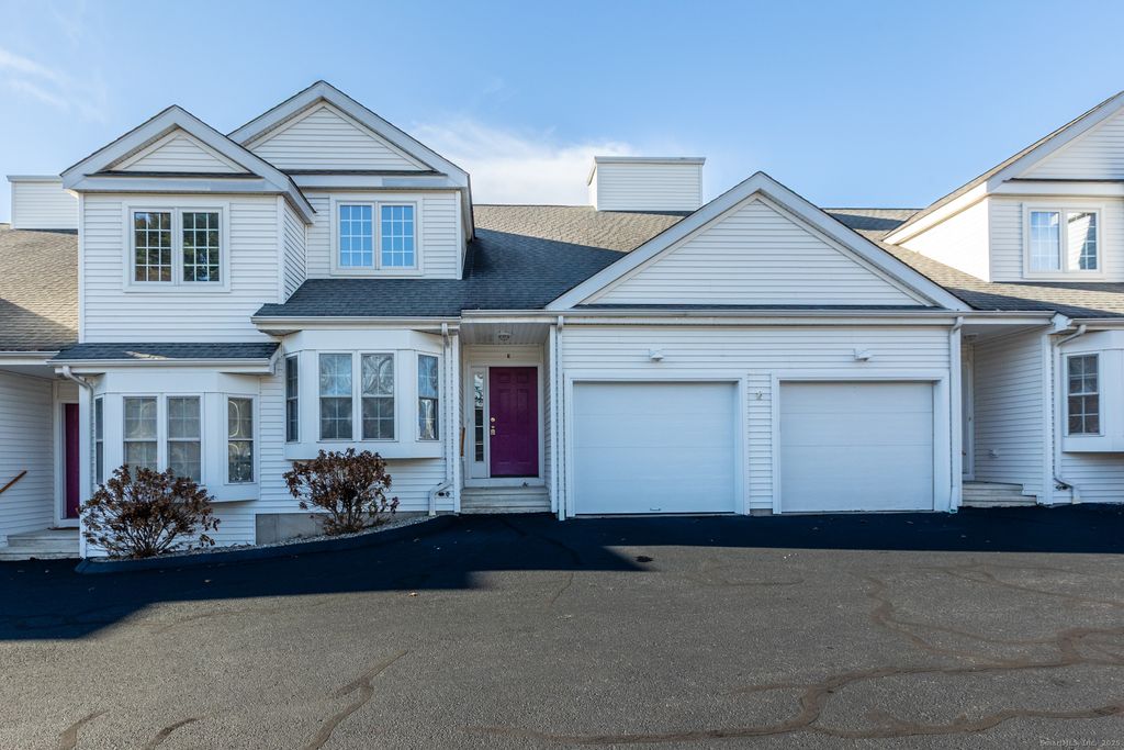 244 Oakland Street APT E, Manchester, CT 06042