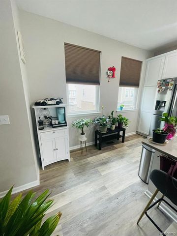 3221 Chambers, Wixom, MI 48393