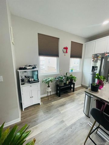 3221 Chambers, Wixom, MI 48393