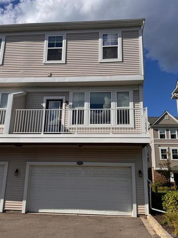 3221 Chambers, Wixom, MI 48393